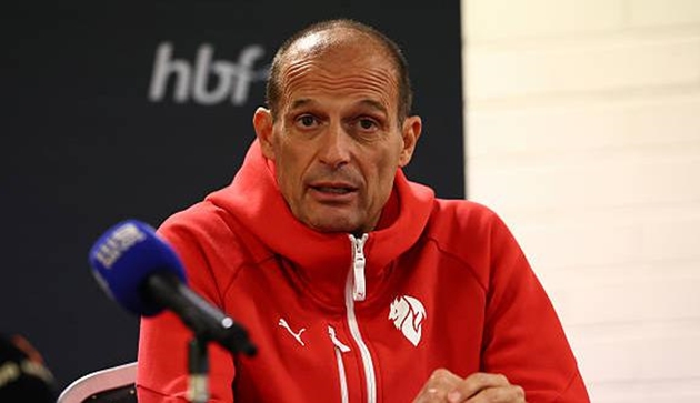 Cách mạng chiến thuật của AC Milan dưới thời Max Allegri: Liệu 3-5-2 có thành công?